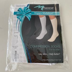 Compression socks knee height